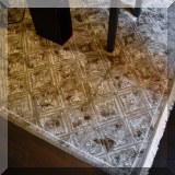 DR07. Gray rug with fringe. Measures approx. 9'x6' 